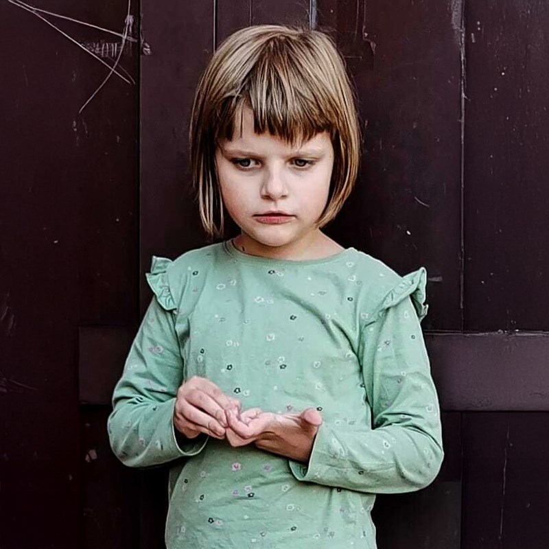 Ovo je Beata, djevojčica s autizmom koja nema školu. Mama: Za nju nigdje nema mjesta