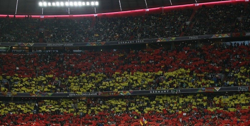 Tragedija na finalu Lige nacija. Navijač poginuo nakon pada s tribine