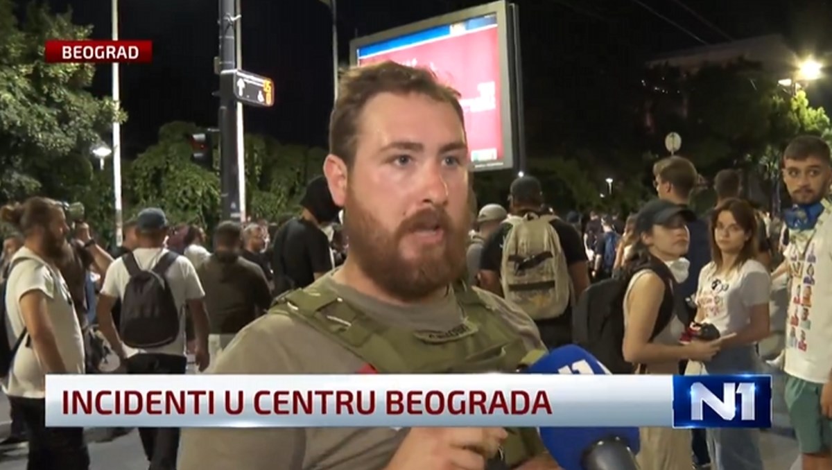 VIDEO Prosvjednik u Beogradu: Biju nas, uništavaju, sram ih bilo. Vučiću, izdajniče